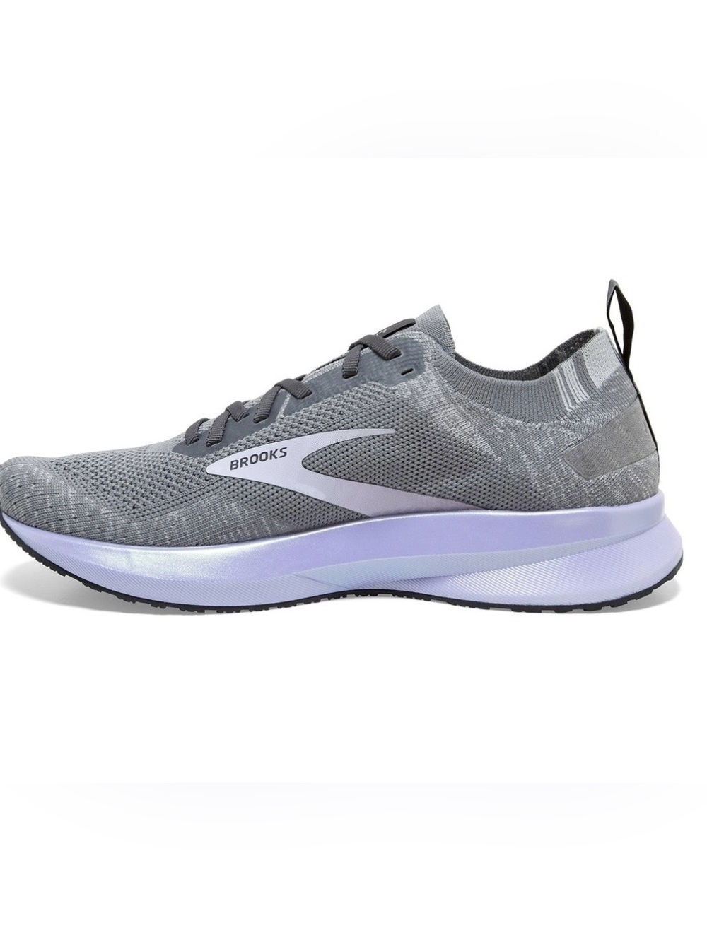 Brooks Levitate women 9.5 Running Shoes - Gray and Black great condition